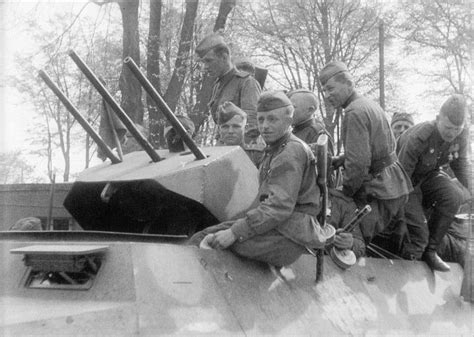 Зенитная самоходная установка Sd.Kfz.251/21 (Германия)