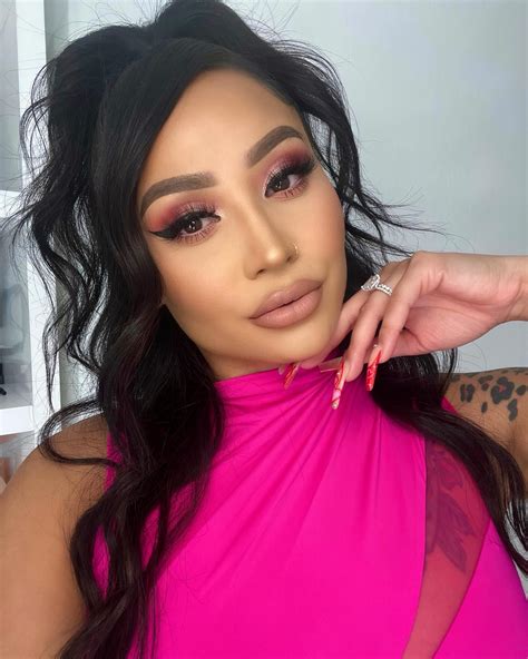 Maria Estella - Bio, Age, Height, Wiki | Models Biography