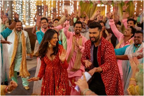 Sardar Ka Grandson Movie Review: Arjun Kapoor Does a Sunny Deol in ...