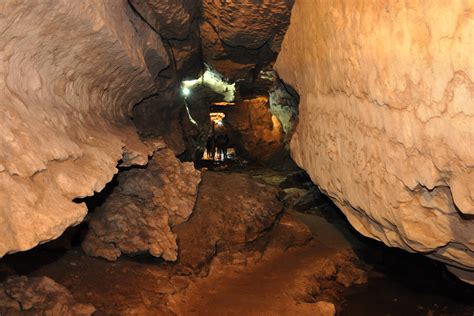 mawsmai cave  meghalaya    time   reach