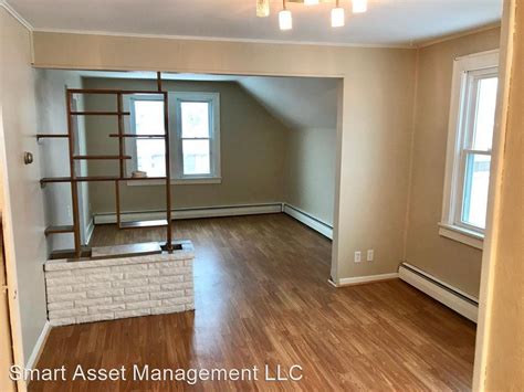 511 Marshall Ave, South Milwaukee, WI 53172 - Room for Rent in South ...