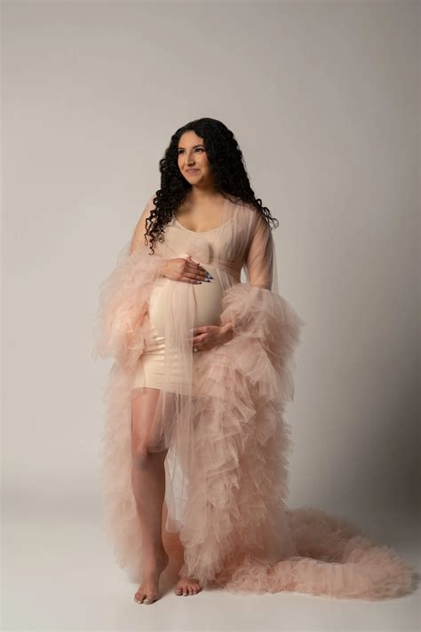 maternity photo shoot outfit 3
