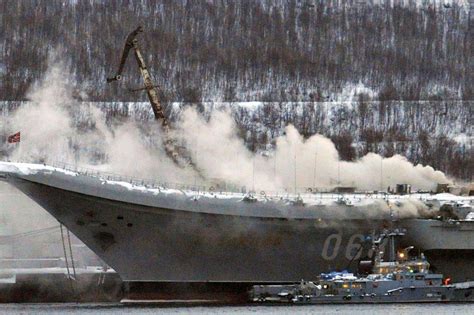 Тела двух офицеров найдены на «Адмирале Кузнецове»