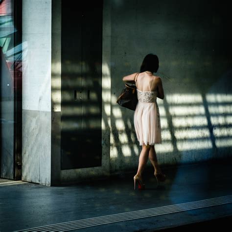 Elegance Foto & Bild | street, licht, schatten Bilder auf fotocommunity