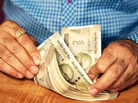 5-Day Work Week, 15% Salary Hikes May Soon Be Implemented For Bank ...