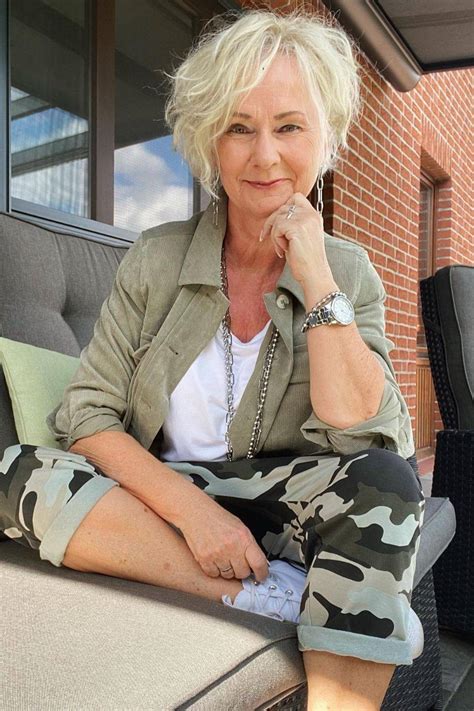 Cortes de pelo corto para mujeres de 60 años con efecto "quita años"