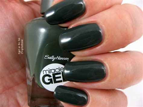 Right on the Nail: Sally Hansen Miracle Gel Travel Stories Adventure ...