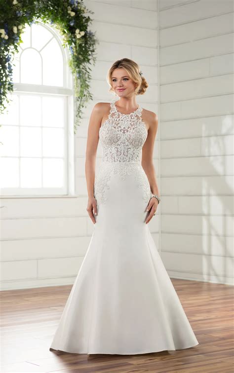 Modern Lace Wedding Gown | Essense of Australia Wedding Dresses