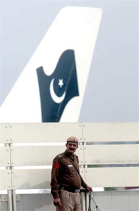 Pakistan arrive in India | ESPNcricinfo.com