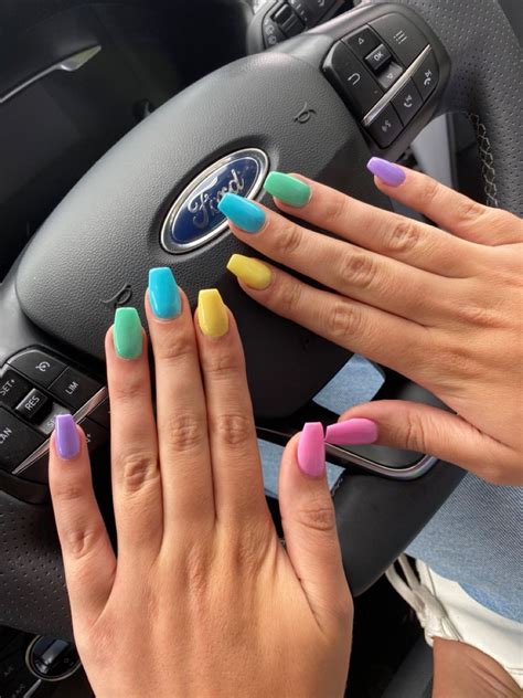 Multicoloured acrylic nails – Artofit