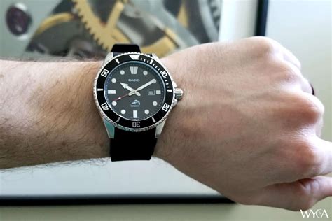Casio MDV106-1AV Hands-On Review