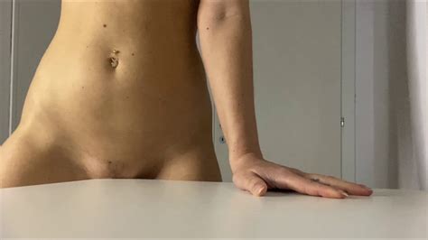 Humping Table Corner till She Have Orgasm: Amateur Porn | xHamster