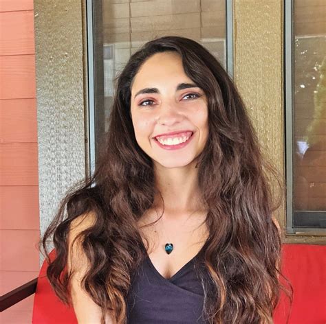 Gabriela Miranda – Medium