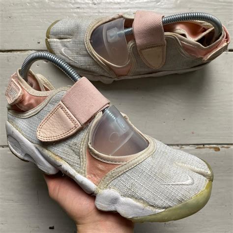 Nike Air Rift Vintage 2005 White and Pink Tabi Split Toe – Wear Garson