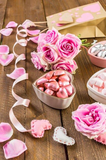 Pink Roses Chocolates Images - Free Download on Freepik