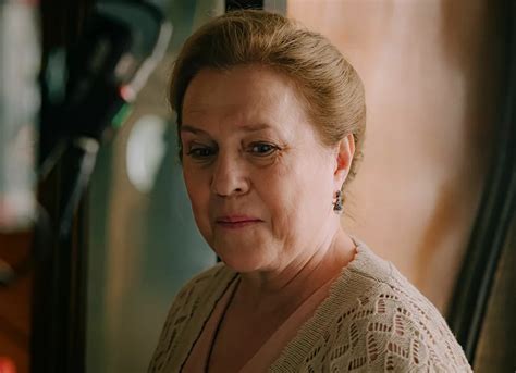 От "Дорогого родственника" до "Елок 11": 5 новых сериалов и фильмов с ...