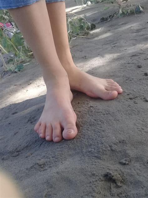 Sisters Feet #3 by LeonVonSkorpian on DeviantArt