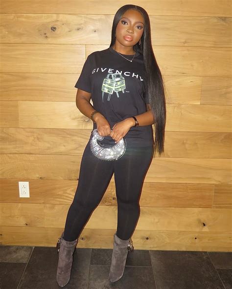 Mirah (@_mirahb) • Instagram photos and videos