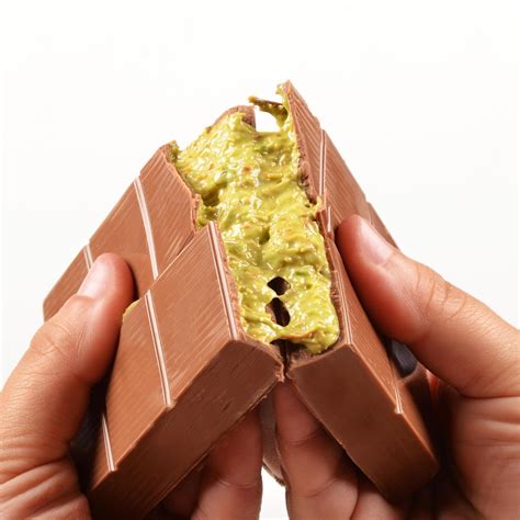 amazoncom dubai chocolate premium kunafa pistachio bar oz perfect