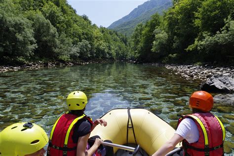Рафтинг по река Тара - X-Club - TEAMBUILDING-BG.COM