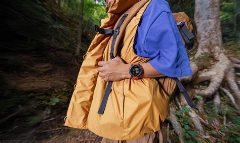 instinct  amoled rugged gps smartwatch  amoled display