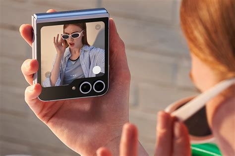 Capture Every Moment Like a Pro With the Most Powerful Galaxy Z Flip ...