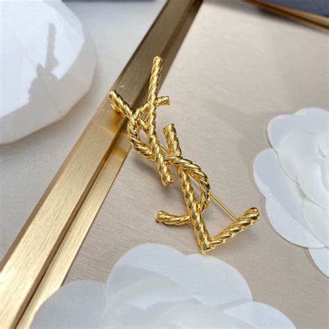 Yves Saint Laurent Брошь - купить с доставкой по выгодным ценам в ...