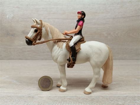 Schleich – 42359 Freizeitreiterin (mit Pferd) – Onlineshop Kinderlino