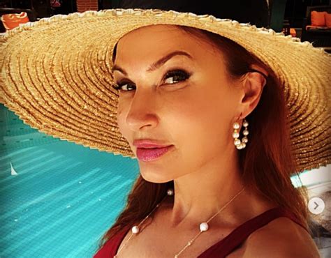Раздетая Эвелина Блёданс без макияжа удивила поклонников . Metro
