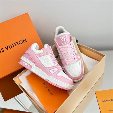 ᐈ Кроссовки LV Trainer, розовые купити в Києві і Україні | NosiEto