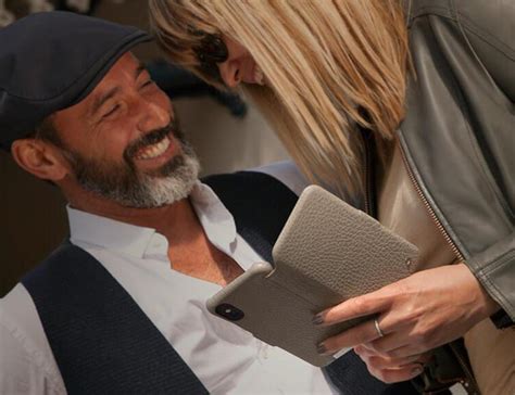 Vaja iPhone Xs Max Folio Leather Case » Gadget Flow