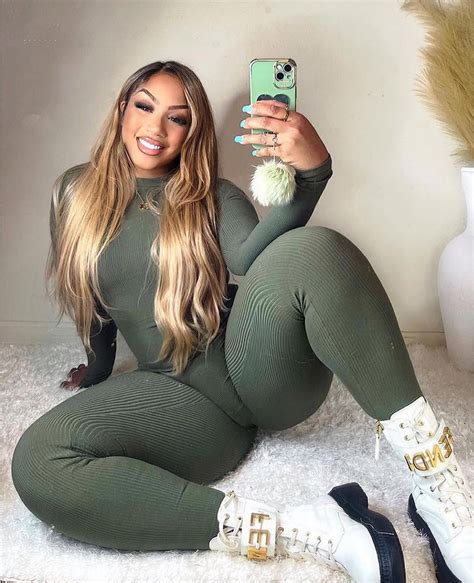 Strawberry Ginger 🔹 | @abena___golden @kajamichelle_ @ivy_kekeli