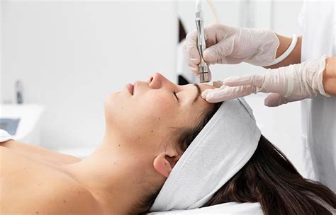 Microdermabrasion - PHI Clinic