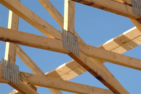 top chord bearing  bottom chord bearing trusses key differences