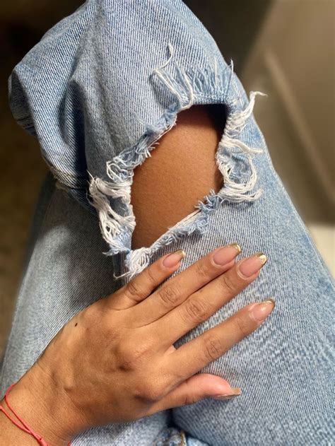Uñas Doradas