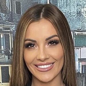Kerri Roma - Age, Family, Bio | Famous Birthdays