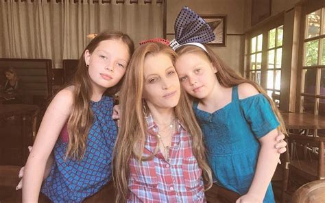 Lisa Marie Presley Awarded Joint Custody Of Twin Daughters | Hot Sex ...