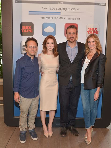 Ellie Kemper - 'Sex Tape' Movie Photocall in Los Angeles • CelebMafia