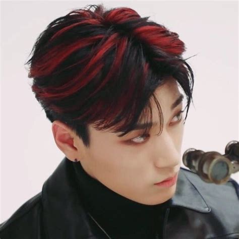 Pin by Pinner on pfp | Kpop hair color, Short dyed hair, Men hair color