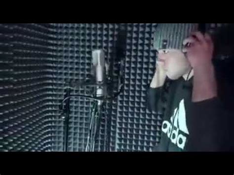 Ajoyib qushiq - YouTube