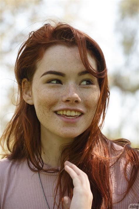 Sabrina Lynn #redhead #smiling #women #freckles long hair #zishy