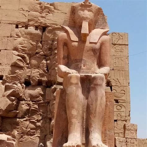 giant statue  thutmose ii  karnak temple   restored