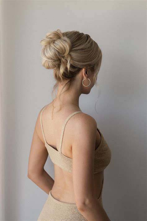 Upcoming trends in hairstyles for calics for the modern season