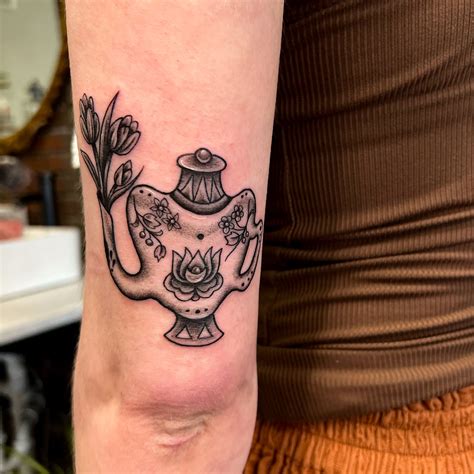 The Silver - ☕🌸 Tattoo by Madi DeVore 🌸☕ This stunning teapot tattoo