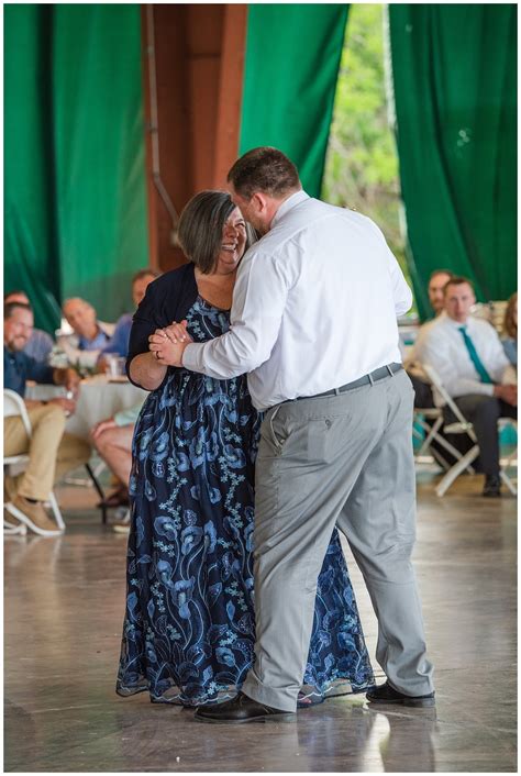 Best mom son wedding dance | Honestweddingadvice.com
