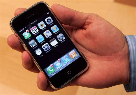 June 29th - Today in Stock Market History - First iPhone Sold
