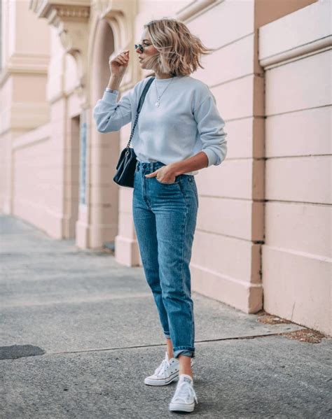 Outfits with Mom Jeans–25 Chic Ideas How to wear Mom Jeans | Mom jeans ...