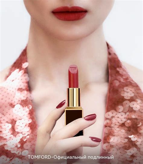 Помада TF (Tom Ford) в черном футляре: матовая и увлажняющая.24 ...