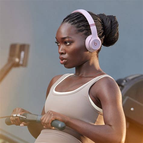 beats solo  true wireless  ear headphone spatial audio  dynamic