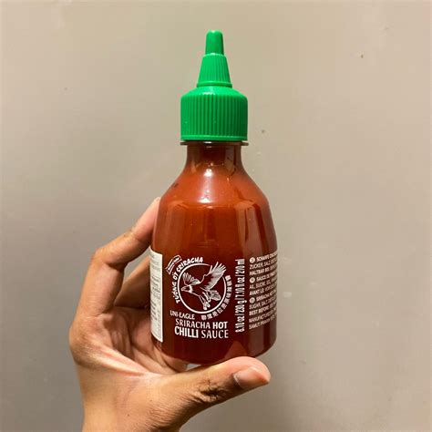 Uni-Eagle Sriracha Hot Chilli Sauce Reviews | abillion